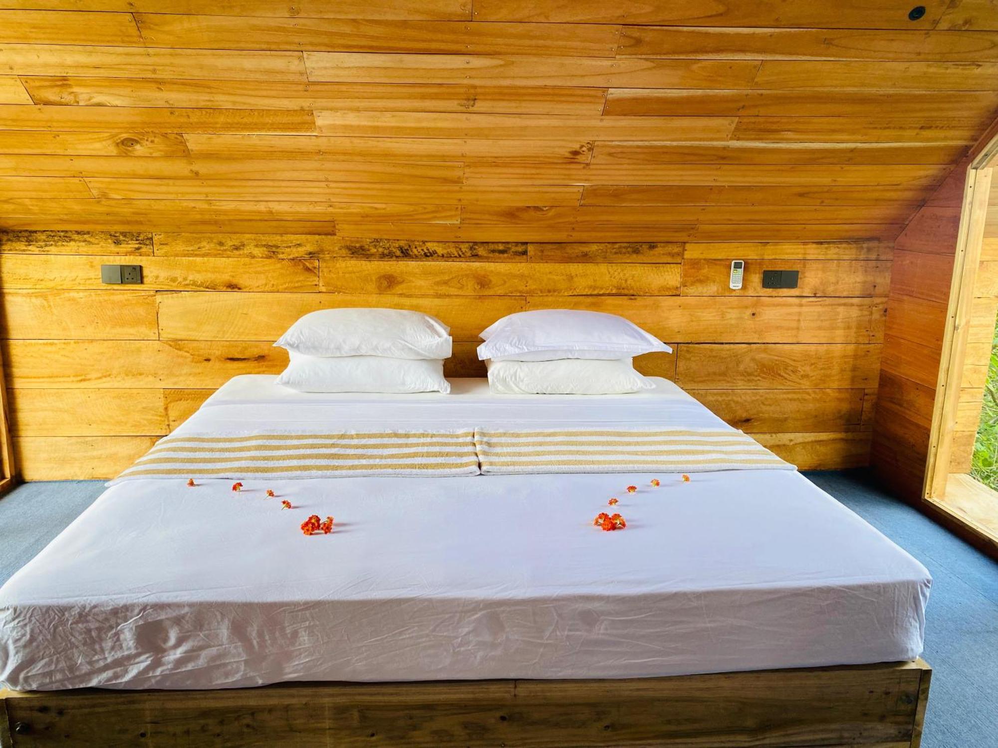 Hotel Mamba Yala à Tissamaharama Extérieur photo